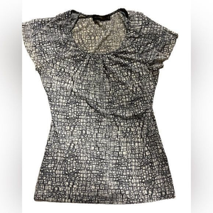 The limited sheer summer top size small‎